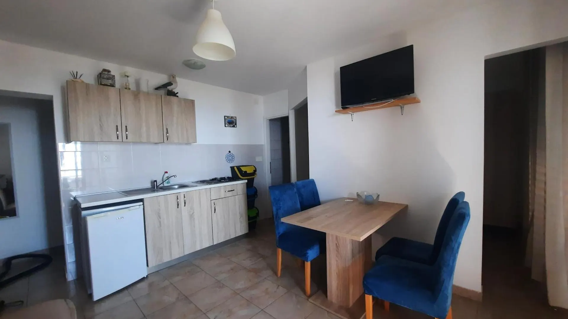 Apartment Apartmani Morska Vila Vir