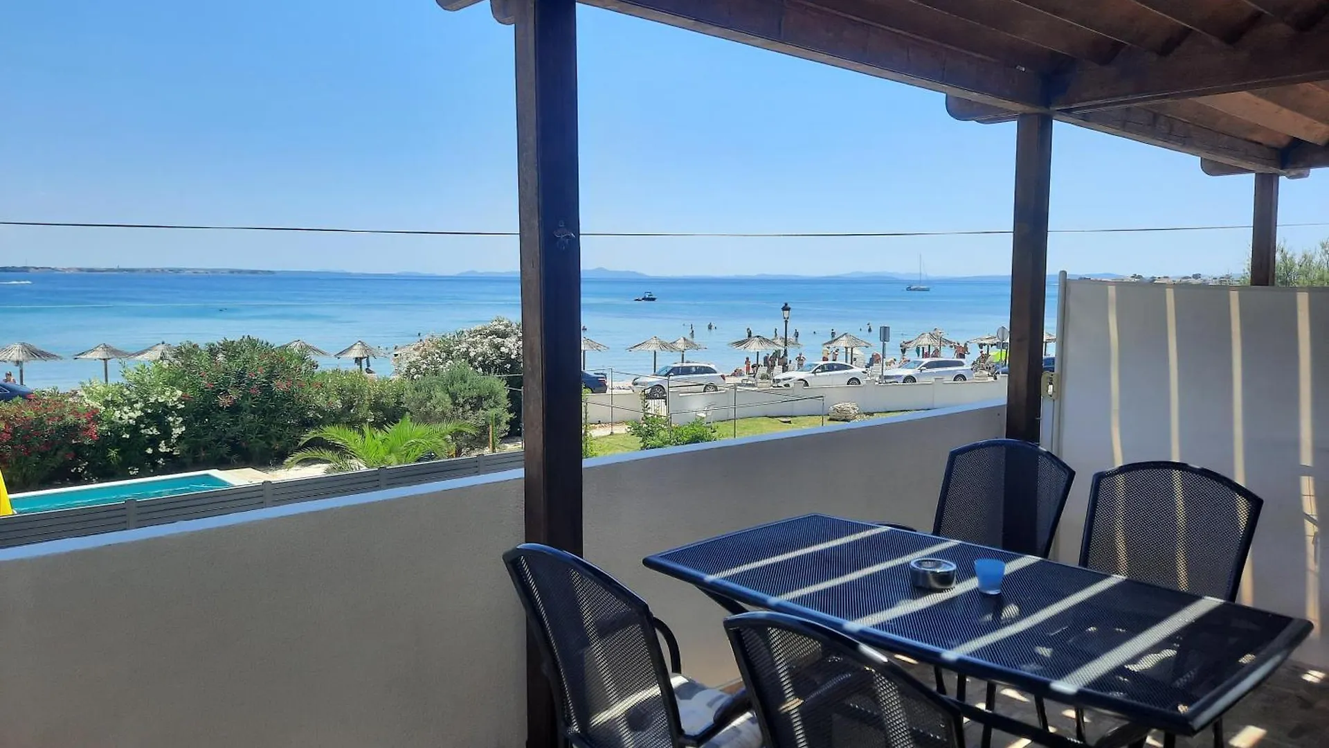 Apartment Apartmani Morska Vila Vir