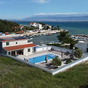 Sana 1 Apartman