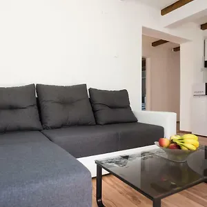 Antonio Apartman